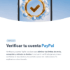 GUÍA COMPLETA PAYPAL – DOMINA LOS PAGOS ONLINE DESDE CERO 24 Pantalla de un smartphone con el icono de verificación de PayPal y los pasos para validar tu cuenta.