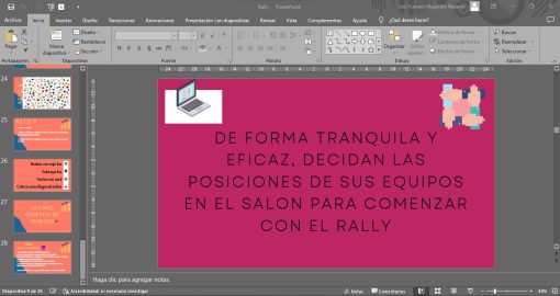 Un tobogán de Rally de retos en español con fondo magenta. Muestra una ilustración de una computadora portátil y manos temblorosas. El texto dice: "DE FORMA TRANQUILA Y EFICAZ, DECIDAN LAS POSICIONES DE SUS EQUIPOS EN EL SALÓN PARA COMENZAR CON EL RALLY DE RETOS". Panel de diapositivas a la izquierda, barra de menú en la parte superior.