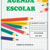 Ilustración de una colorida portada de agenda escolar con doce lápices sombreados en varios colores. El texto editable incluye "Agenda Escolar Didáctica 100 % editable. Para cualquier grado. Para el ciclo escolar 2022-2023", con espacios para completar el nombre de la escuela, ciclo escolar 2022-2023 y nombre del profesor. El fondo es de estilo papel cuadriculado.