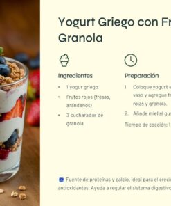 Un parfait de yogur con granola y frutos rojos se sirve en un vaso. El texto incluye la receta 