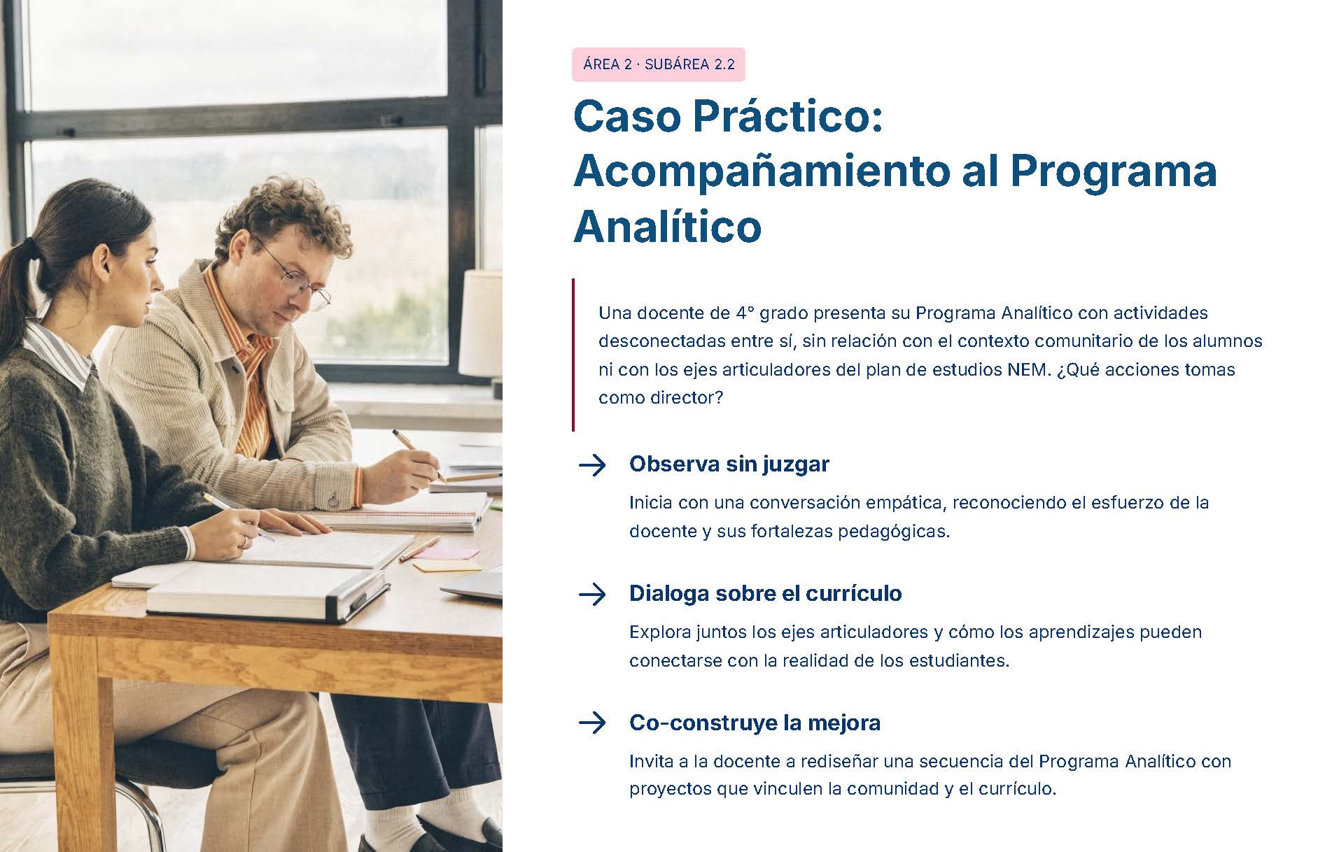 Guía de Apoyo Promoción Vertical Función Directiva Educación Primaria- USICAMM 2026 - 2027 + (Simulador 90 Reactivos 22 Dos personas sentadas a una mesa discutiendo documentos. A la derecha, un texto en azul describe estrategias para apoyar un plan de estudios analítico, como observar sin juzgar, debatir el plan de estudios y co-crear mejoras.