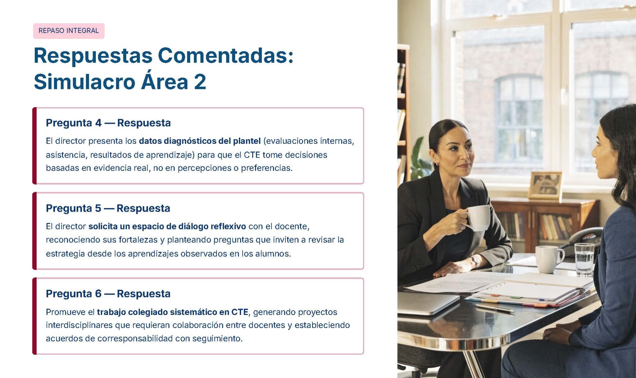 Guía de Apoyo Promoción Vertical Función Directiva Educación Primaria- USICAMM 2026 - 2027 + (Simulador 90 Reactivos 15 Dos mujeres conversan sentadas en la mesa de un despacho. A la izquierda, un texto en español comenta los comentarios y las respuestas sugeridas para preguntas sobre liderazgo educativo y trabajo en equipo en un examen simulado.