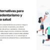Un grupo de cuatro niños juega al baloncesto y al voleibol al aire libre, sonrientes y activos. A la izquierda, un texto en español describe un proyecto para combatir el sedentarismo y promover la salud mediante actividades físicas y la participación escolar.