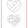 MANDALAS DE CORAZONES PARA COLOREAR 8 MANDALAS DE CORAZONES PARA COLOREAR presenta dos mandalas de corazones contorneados -uno con motivos geométricos, el otro con corazones superpuestos- y un borde de pequeños corazones rojos, perfecto para colorear de forma creativa.