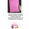 Se muestra una mano sosteniendo una carpeta rosa que está doblada en secciones. El texto en español debajo de la carpeta proporciona instrucciones sobre cómo crear una carpeta de múltiples compartimentos usando una carpeta de color. Un gráfico de dibujos animados en la parte inferior muestra a una persona con útiles escolares.