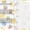 Un diseño de doble página con un calendario de agosto a la izquierda, decorado con imágenes de frutas y marcadores de días en español (l, m, x, j, v, s), y una agenda semanal en las Agendas Escolares.