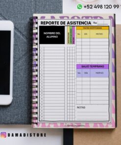 Un cuaderno de espiral abierto muestra un formulario español de 