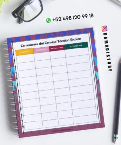 Un cuaderno de espiral sobre un escritorio muestra un gráfico titulado 
