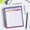 Agenda docente primaria 2025-2026 letras 13 Un cuaderno de espiral que muestra un gráfico titulado