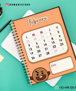 Un calendario encuadernado en espiral que muestra el mes de 