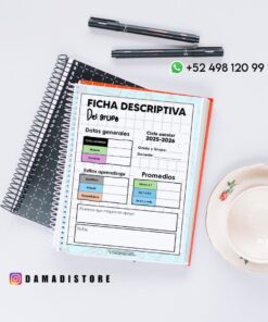 Sobre un cuaderno de espiral, con bolígrafos al lado y una taza de té de flores cerca, hay un descriptivo formulario de grupo. También se pueden ver los datos de contacto de WhatsApp y la cuenta de Instagram de @damadistore.
