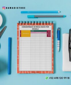 Un cuaderno de espiral naranja y blanco titulado 