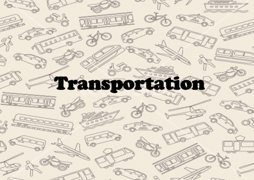 Fondo transparente con dibujos lineales de varios modos de transporte, incluidos automóviles, bicicletas, trenes, barcos y aviones, con la palabra "Recurso de clase: Transporte y colores" centrada en negrita.
