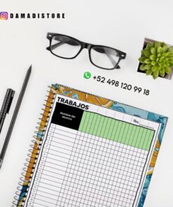 Una carpeta plana con una agenda en espiral con la etiqueta 